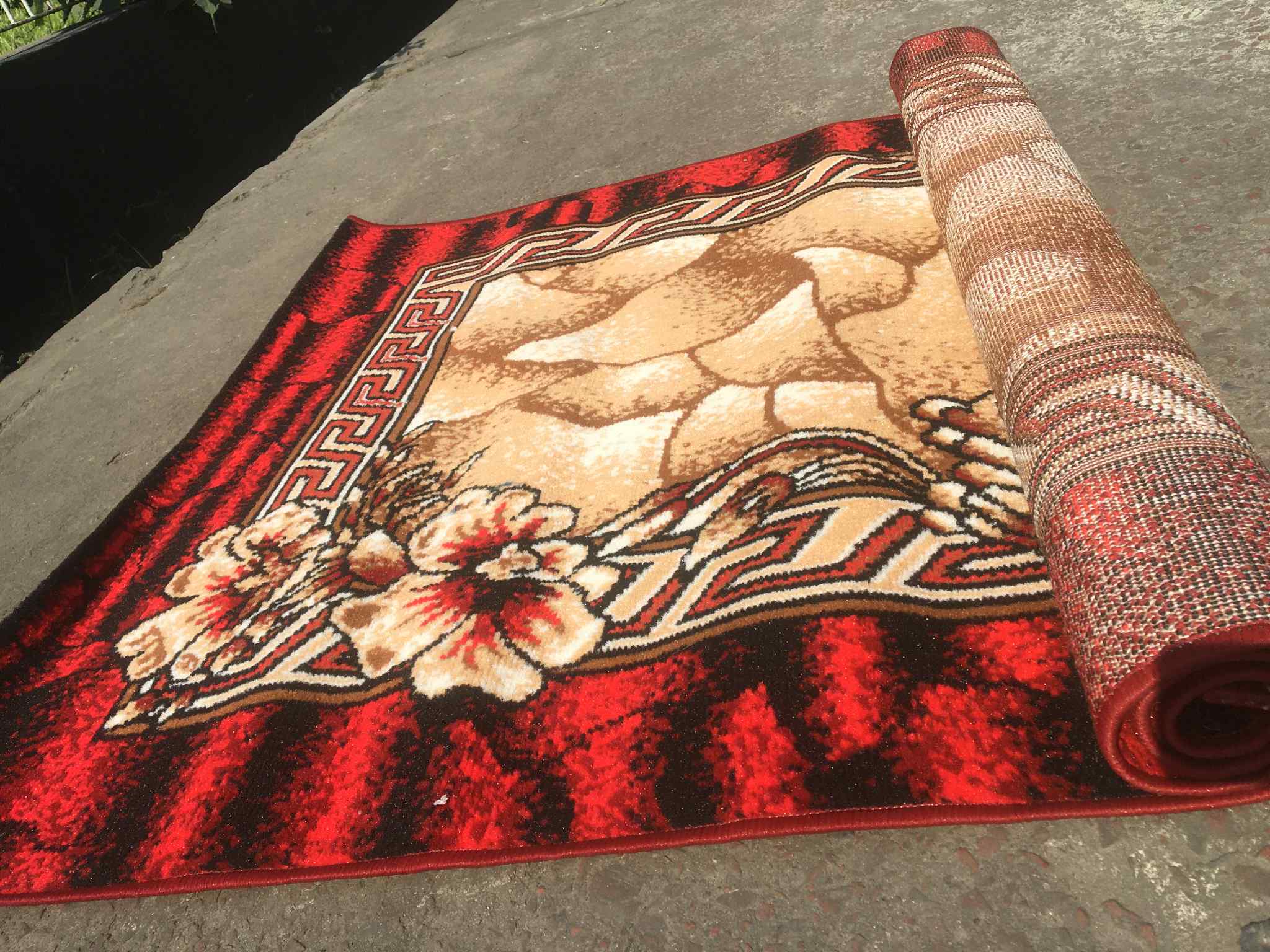 5/7 Fit – Premium Turkish Floral Rug – Green & Beige with Classic Border - Image 5