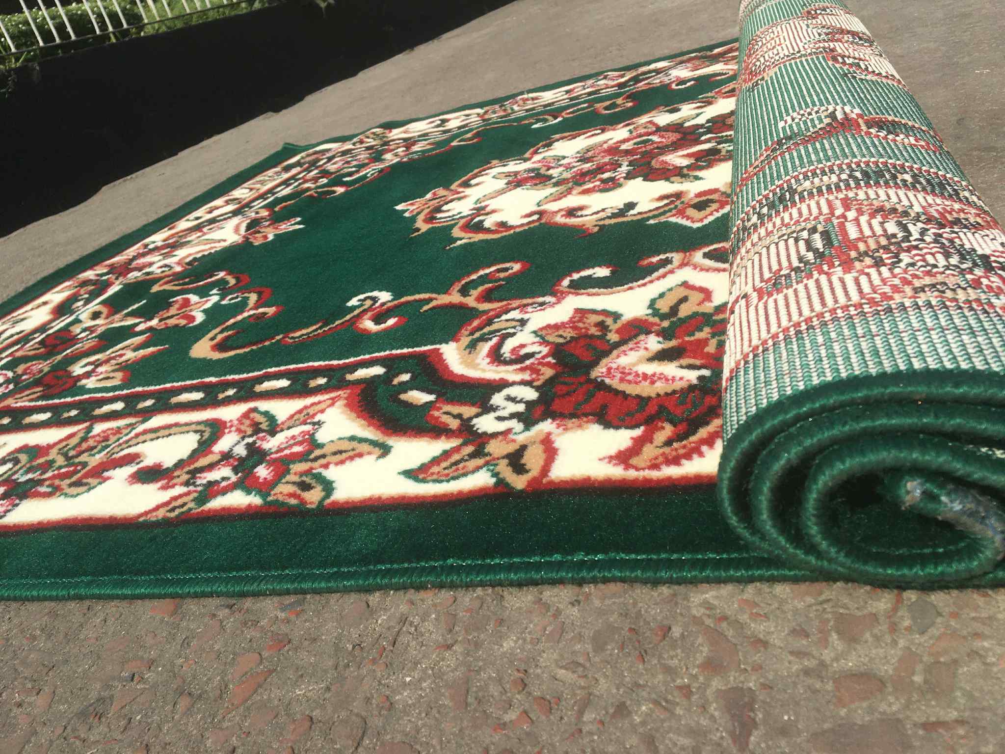 5/7 Fit - Premium Turkish Floral Rug – Green & Beige with Classic Border - Image 2